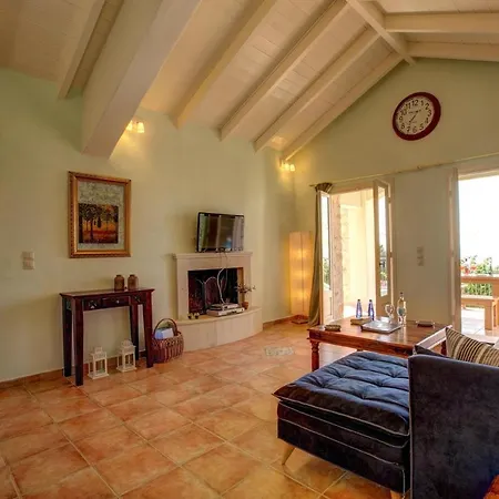 Sleeps 5 Pool Air Con Wifi * Μάγγανος