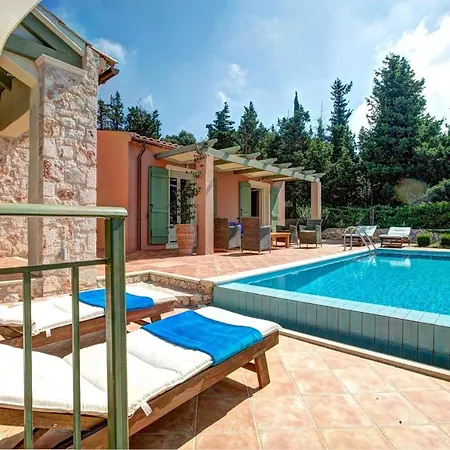 Sleeps 5 Pool Air Con Wifi Villa *